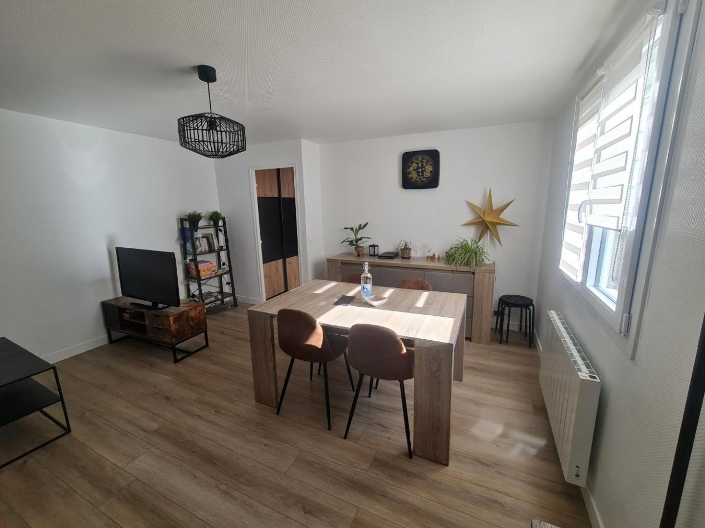 Besancon Appartement T2 Sur Cour Interieure Proximite Gare Экстерьер фото
